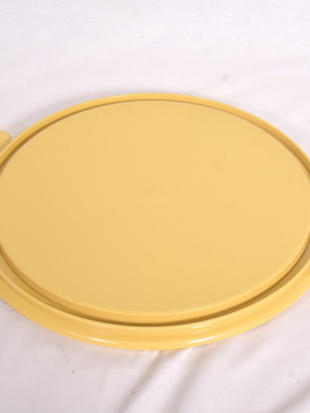 Tupperware Round Harvest Gold 12 Inch Cake Plate Replacement Only